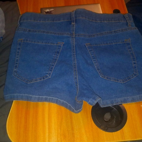 Denim Jean Shorts - Picture 2 of 3